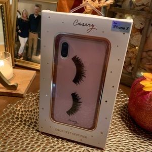 Casery “eyelash” phone case